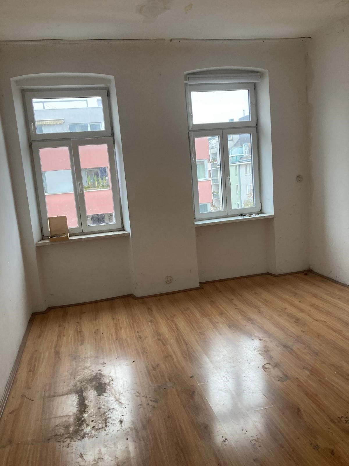 Wohnung zum Kauf 85.000 € 1 Zimmer 25 m²<br/>Wohnfläche 3.<br/>Geschoss Seitenberggasse 27 Wien(Stadt) 1160