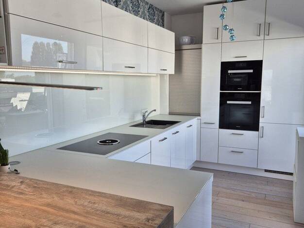 Wohnung zur Miete 2.700 € 4 Zimmer 128 m² 5. Geschoss frei ab 01.12.2026 Pfarrer-Mühlhauser-Straße 13 Karlsfeld 85757