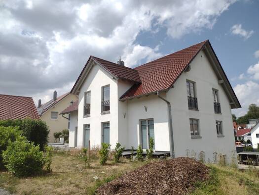 Mehrfamilienhaus zum Kauf 1.080.000 € 7 Zimmer 200 m² 953 m² Grundstück Ellwangen Ellwangen (Jagst) 73479