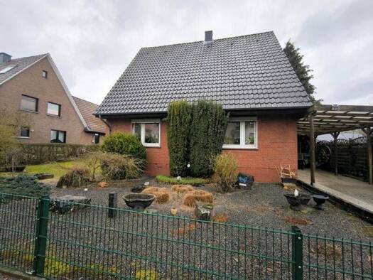 Einfamilienhaus zum Kauf 269.000 € 6 Zimmer 100 m² 1.007 m² Grundstück Esterfeld Meppen / Esterfeld 49716
