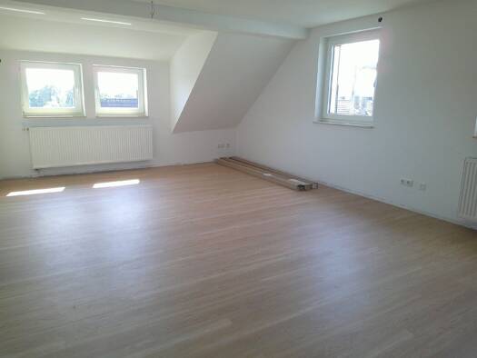 Studio zur Miete 490 € 1 Zimmer 58 m² Geschoss 2/2 frei ab 01.09.2026 Bronnzell Fulda 36043