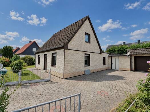 Einfamilienhaus zum Kauf provisionsfrei 198.000 € 3,5 Zimmer 85 m² 627 m² Grundstück Weißenfels Weißenfels 06667