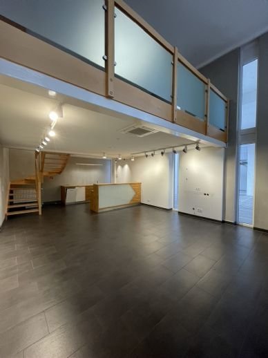 Verkaufsfläche zur Miete 850 € 1,5 Zimmer 80 m²<br/>Verkaufsfläche Kittelgasse 1 Stadtmitte Offenburg 77652