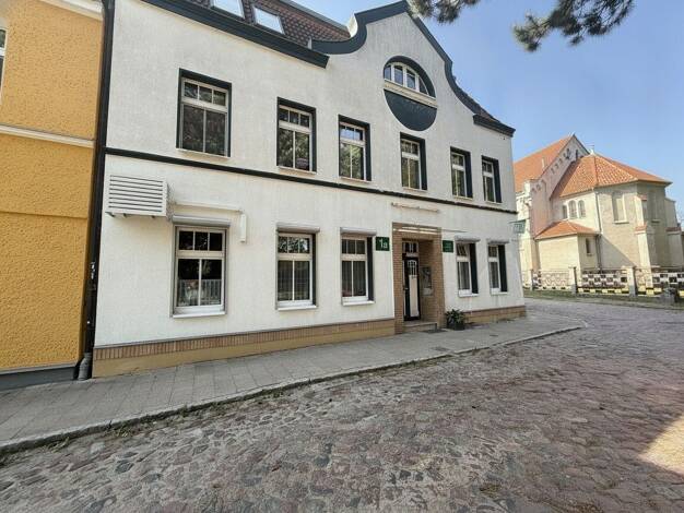 Mehrfamilienhaus zum Kauf 470.000 € 15 Zimmer 413,3 m² 311 m² Grundstück Friedland Friedland 17098