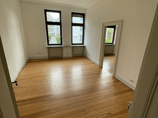 Wohnung zur Miete 950 € 3,5 Zimmer 98,6 m² Geschoss 1/5 frei ab sofort St Johann Mitte 66111