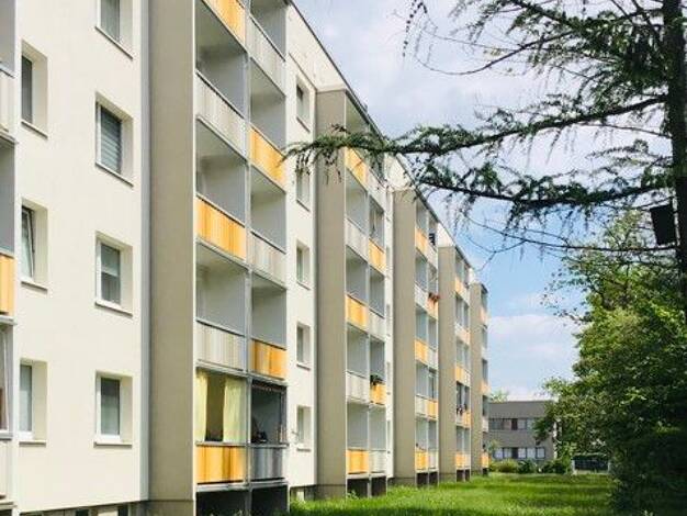 Wohnung zur Miete 495 € 3 Zimmer 57,9 m² 4. Geschoss frei ab 05.10.2026 Niederseidewitzer Weg 38 Leuben Ortsamtsbereich Leuben 01257