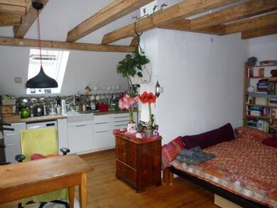 WG-Zimmer zur Miete 450 € 27,3 m² Geschoss 2/2 frei ab 01.08.2025 Kochstraße Löwenich Erlangen 91054