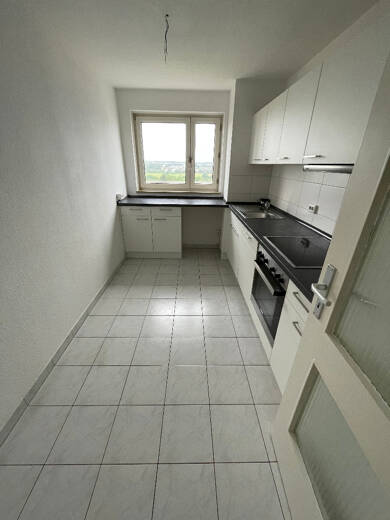Wohnung zur Miete 557 € 3 Zimmer 69,5 m² 13. Geschoss frei ab 17.06.2025 Isarstr. 8 Anger Erlangen 91052