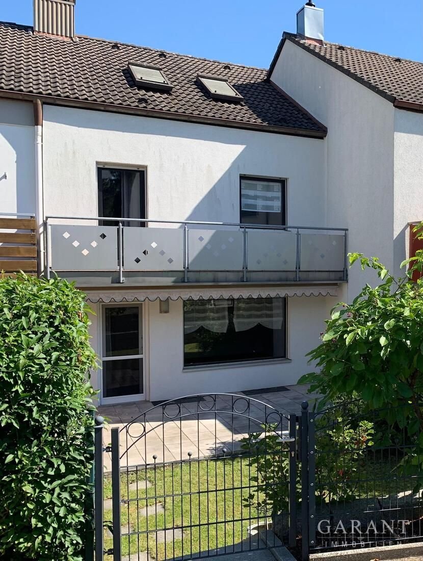 Reihenmittelhaus zum Kauf 295.000 € 7 Zimmer 146 m²<br/>Wohnfläche 144 m²<br/>Grundstück Treuchtlingen Treuchtlingen 91757