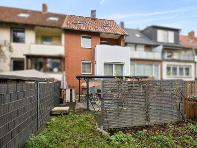 Reihenmittelhaus zum Kauf 355.000 € 7 Zimmer 135 m² 176 m² Grundstück Alt-Langenhagen Langenhagen 30851