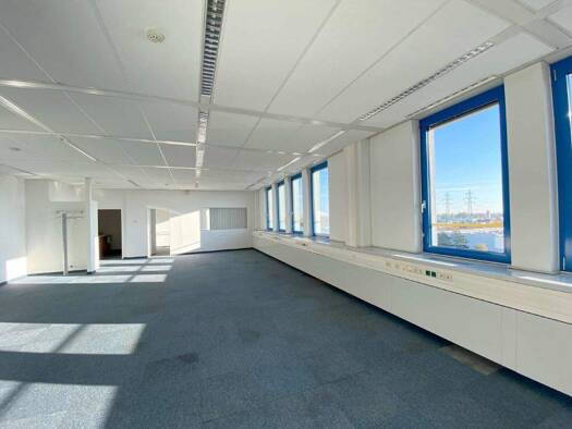 Büro zur Miete provisionsfrei 10,02 € 3 Zimmer 136,4 m² Bürofläche Wiener Neudorf 2351