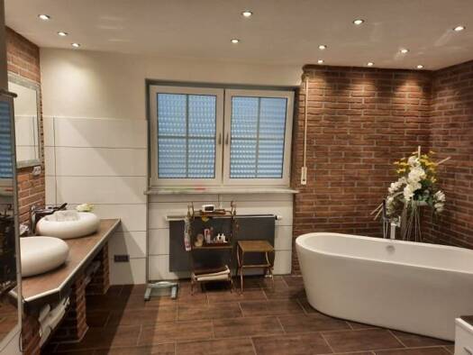 Einfamilienhaus zum Kauf 950.000 € 8 Zimmer 300 m² 1.200 m² Grundstück Külsheim Bad Windsheim 91438