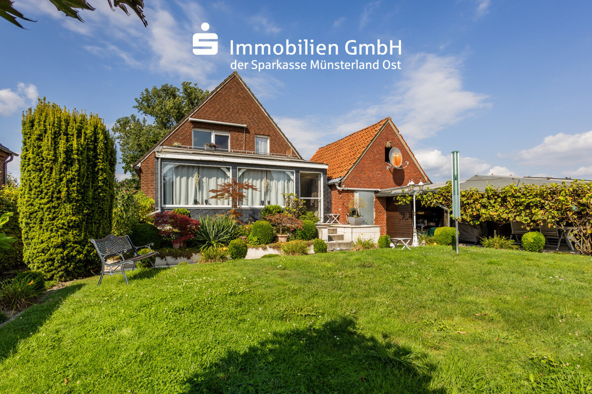 Mehrfamilienhaus zum Kauf 229.000 € 6 Zimmer 164 m²<br/>Wohnfläche 1.100 m²<br/>Grundstück Albersloh Sendenhorst / Albersloh 48324