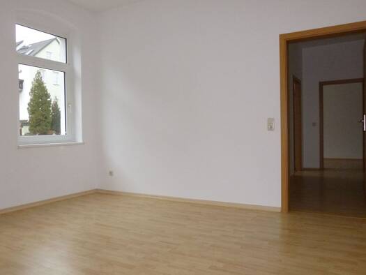Wohnung zur Miete 477 € 3 Zimmer 77 m² 1. Geschoss frei ab sofort Greiz 07973