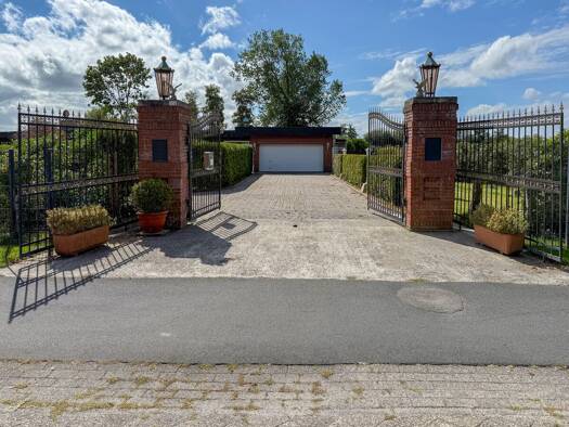 Bungalow zum Kauf 359.000 € 5 Zimmer 300 m² 4.332 m² Grundstück Münkeboe Südbrookmerland 26624