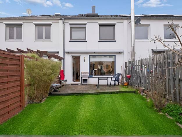 Reihenmittelhaus zum Kauf 549.000 € 4 Zimmer 115 m² 120 m² Grundstück Sülldorf Hamburg 22589