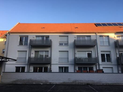 Wohnung zur Miete 950 € 2 Zimmer 76,7 m² EG Innenstadt Erlangen 91054