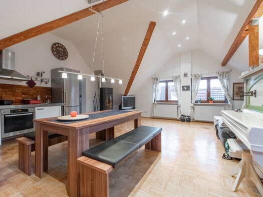 Mehrfamilienhaus zum Kauf 399.000 € 7,5 Zimmer 230 m² 269 m² Grundstück frei ab sofort Kilianstädten Schöneck 61137