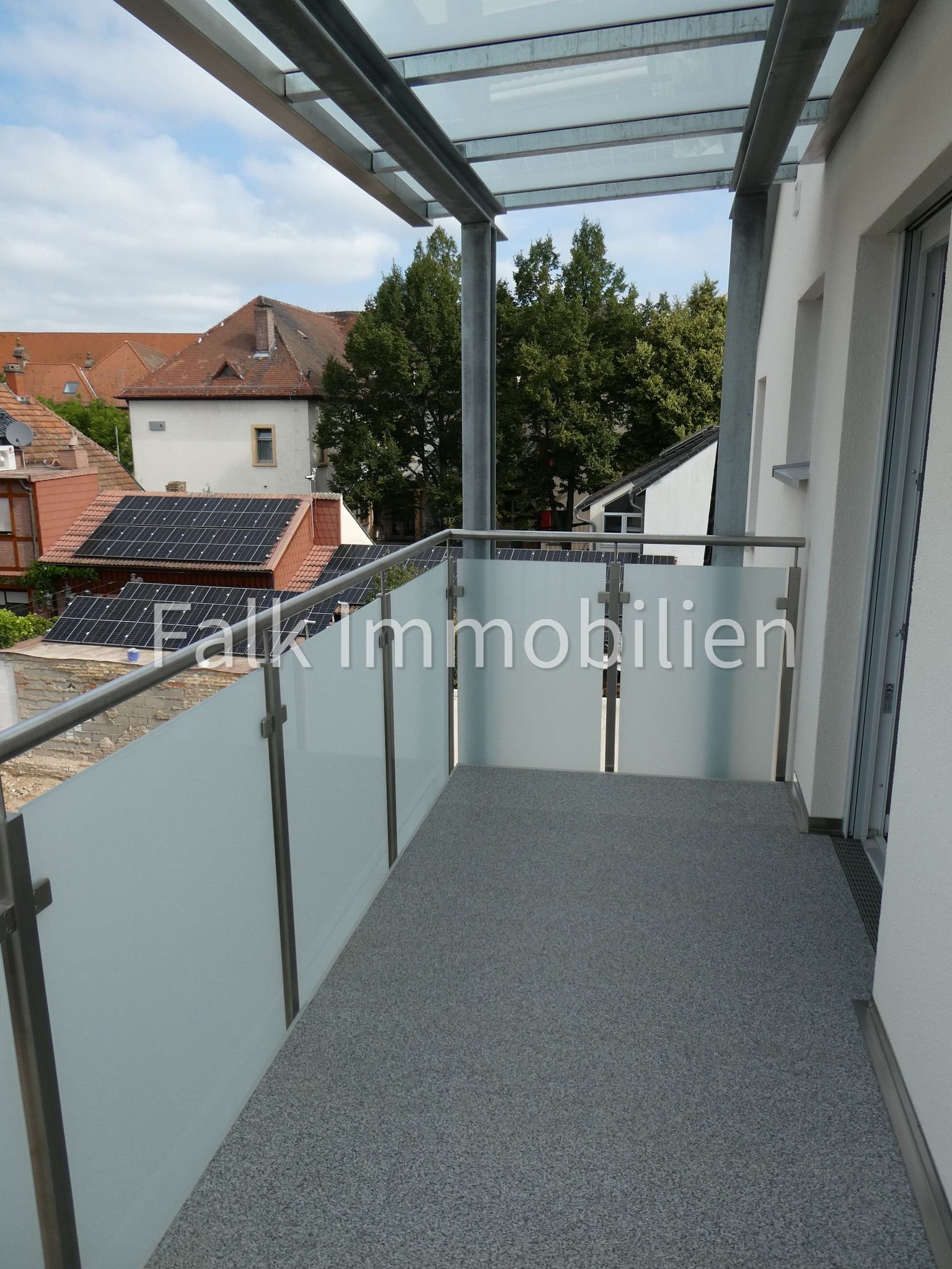 Wohnung zur Miete 755 € 2 Zimmer 62,8 m²<br/>Wohnfläche 2.<br/>Geschoss 01.11.2024<br/>Verfügbarkeit Brühl 68782