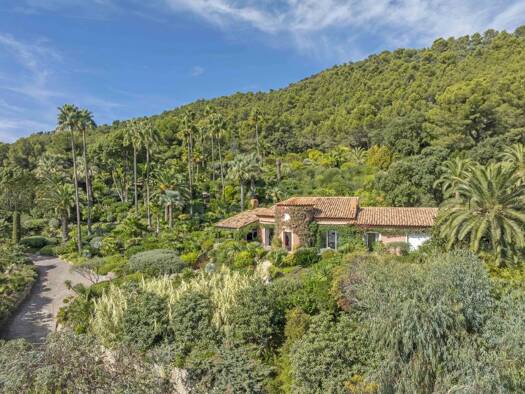 Einfamilienhaus zum Kauf 4.950.000 € 10 Zimmer 320 m² 30.000 m² Grundstück Centre Ville CARQUEIRANNE 83320