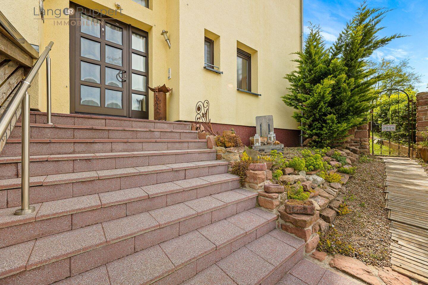 Einfamilienhaus zum Kauf - Ansicht 2