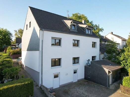 Mehrfamilienhaus zum Kauf 349.000 € 9 Zimmer 269 m² 278 m² Grundstück Winterscheid Ruppichteroth 53809