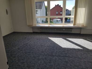 Wohnung zur Miete 500 € 3 Zimmer 91 m² 1. Geschoss frei ab sofort Birkenweg 2 Homberg Homberg 34576