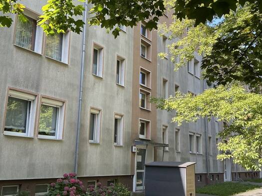 Wohnung zur Miete 409 € 3 Zimmer 59 m² 3. Geschoss frei ab sofort Wolfen Bitterfeld-Wolfen 06766
