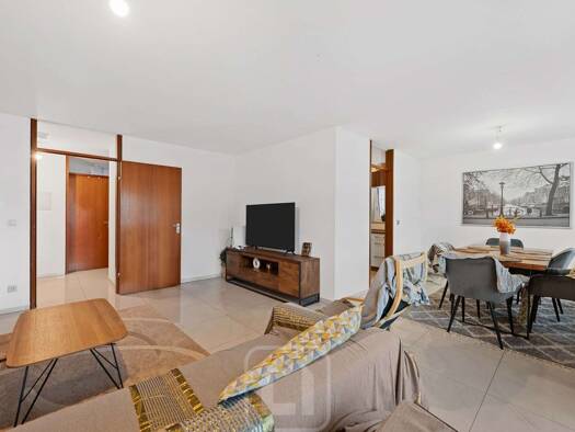 Wohnung zum Kauf 349.000 € 3,5 Zimmer 76,2 m² 1. Geschoss Gärtringen 71116