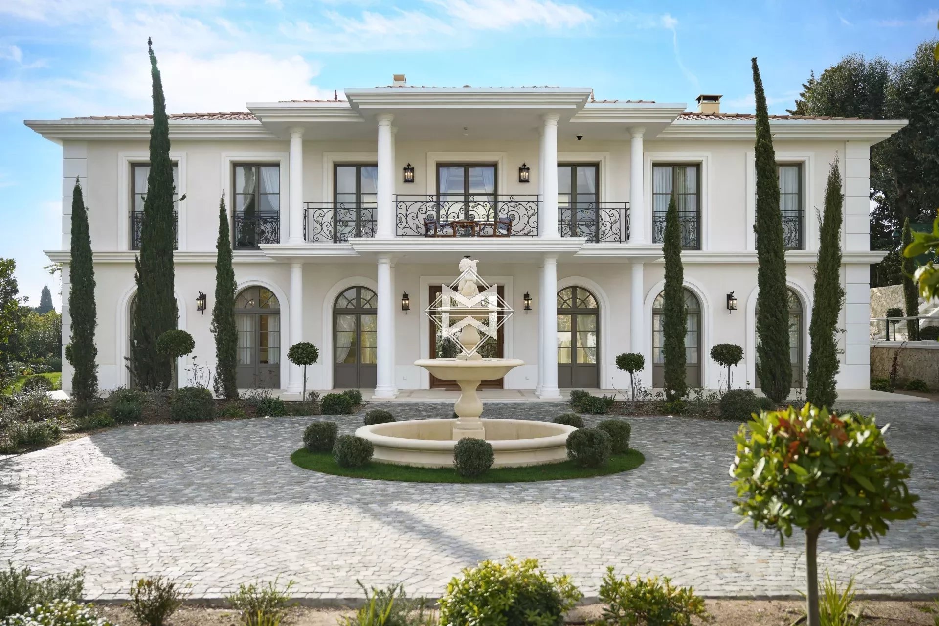 Villa zur Miete provisionsfrei 200.000 € 800 m²<br/>Wohnfläche 3.500 m²<br/>Grundstück La Maure-Super Cannes Cannes 06220