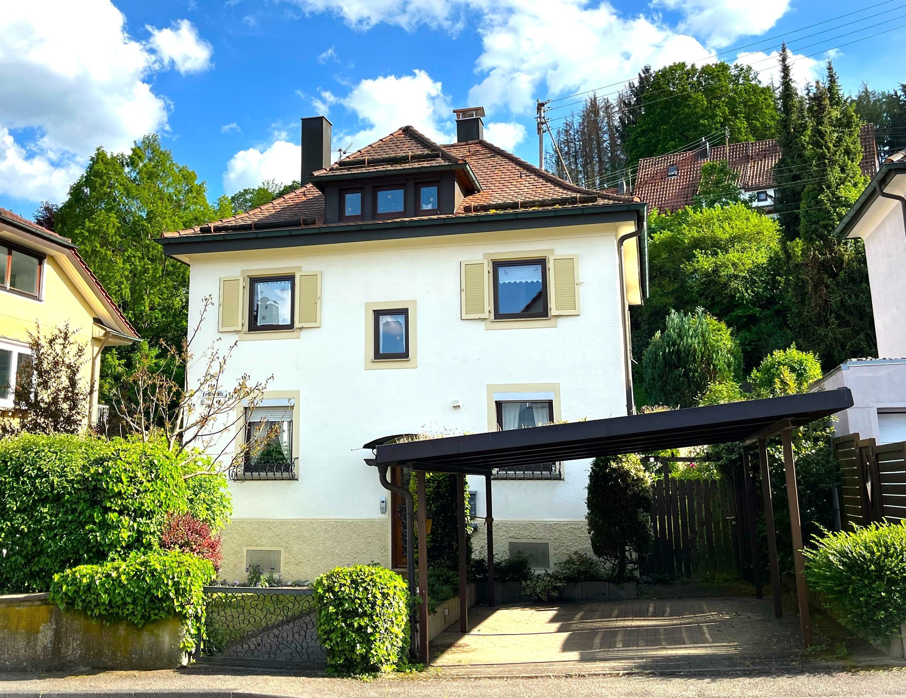 Einfamilienhaus zum Kauf 385.800 € 5 Zimmer 109 m²<br/>Wohnfläche 739 m²<br/>Grundstück ab sofort<br/>Verfügbarkeit Oststadt Schwäbisch Gmünd 73525