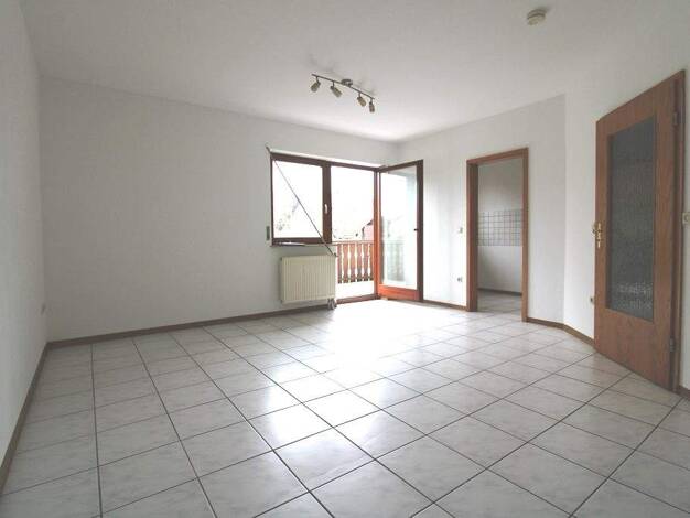 Wohnung zur Miete 325 € 1 Zimmer 36,9 m² 2. Geschoss frei ab 01.01.2026 Wörth am Main 63939