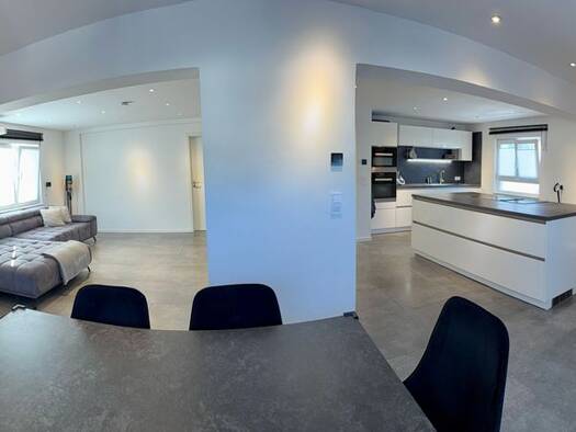 Wohnung zur Miete 1.350 € 2,5 Zimmer 82 m² Geschoss 1/3 frei ab 01.10.2026 Dudenhofen Rodgau 63110