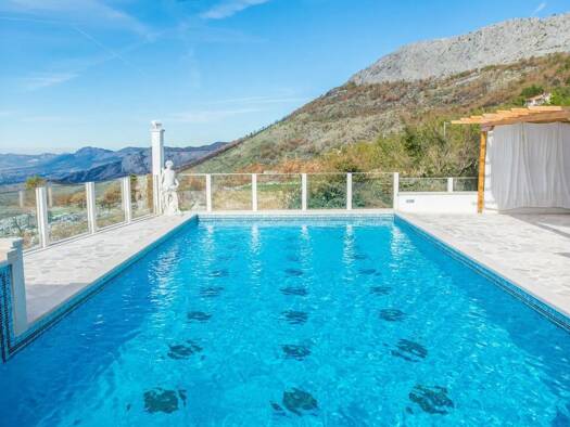Villa zum Kauf 1.250.000 € 7 Zimmer 1.200 m² Split 21312