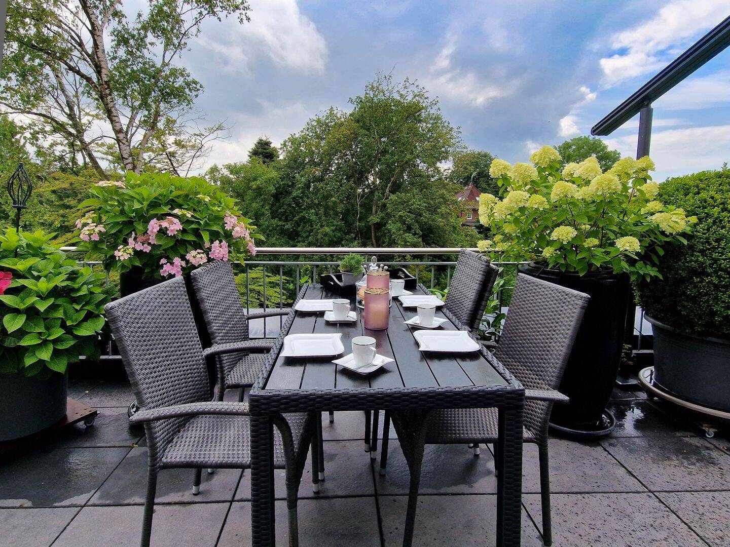 Luxuriöse Penthauswohnung nahe Marina und Strand