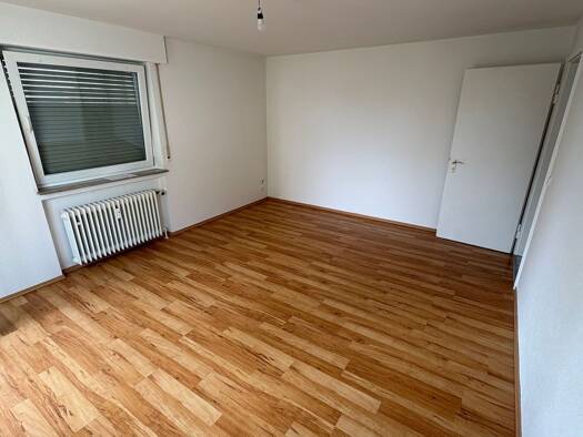 Wohnung zur Miete 850 € 1 Zimmer 60 m² frei ab sofort Altbach 73776