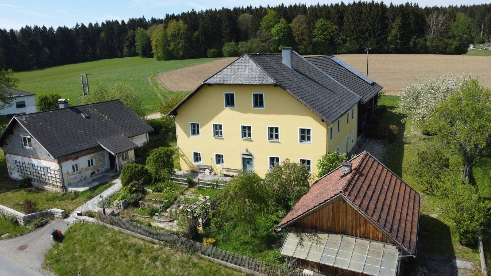 Bauernhaus zum Kauf 399.000 € 7 Zimmer 267 m²<br/>Wohnfläche 2.450 m²<br/>Grundstück Hinteranger 51 Schwarzenberg am Böhmerwald 4164