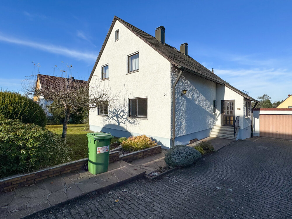 Einfamilienhaus zum Kauf 439.000 € 6 Zimmer 164 m²<br/>Wohnfläche 642 m²<br/>Grundstück Wodanstraße 24 Rothaurach Roth 91154