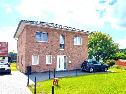 Einfamilienhaus zur Miete 1.549 € 4 Zimmer 121 m² 461,7 m² Grundstück frei ab 01.03.2026 Etelsen Langwedel 27299