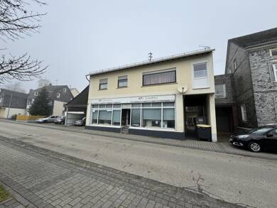 Wohn- und Geschäftshaus zum Kauf als Kapitalanlage geeignet 179.000 € 11 Zimmer 440 m² 400 m² Grundstück Büchenbeuren 55491