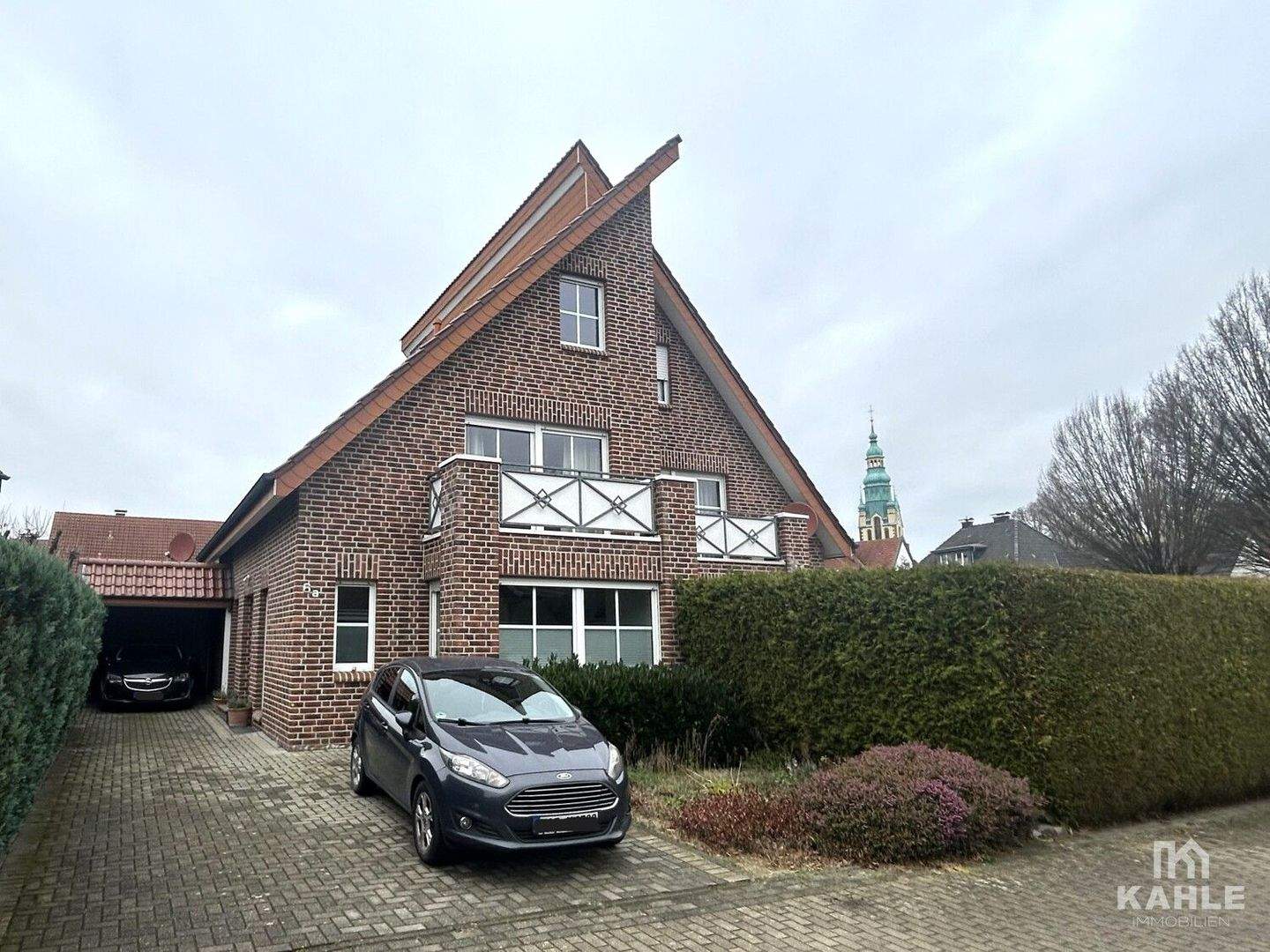 Immobilie in Sassenberg - Kaufobjekt: Hier hat jedes Kind sein eigenes Zimmer! DHH zentrumsnah in Sassenberg - Bild 0