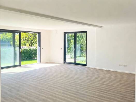 Einfamilienhaus zur Miete 2.490 € 5 Zimmer 179 m² 480 m² Grundstück frei ab 01.12.2026 Schwaig Schwaig bei Nürnberg 90571