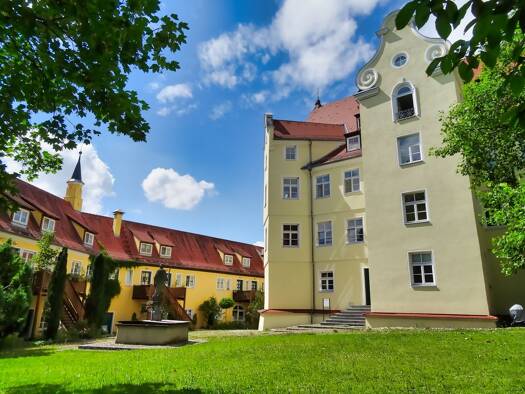 Wohnung zum Kauf 185.000 € 2,5 Zimmer 69 m² Geschoss 2/4 frei ab sofort Schloßstraße Erolzheim Erolzheim 88453