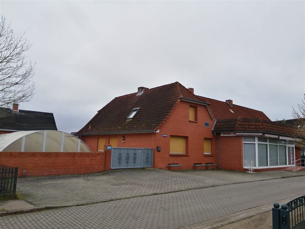 Haus zum Kauf 250.000 € 9 Zimmer 210 m²<br/>Wohnfläche 1.840 m²<br/>Grundstück Alt Jabel Vielank 19303