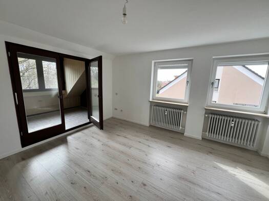 Wohnung zur Miete 660 € 3,5 Zimmer 82 m² Geschoss 2/3 frei ab 01.02.2026 Feucht 90537