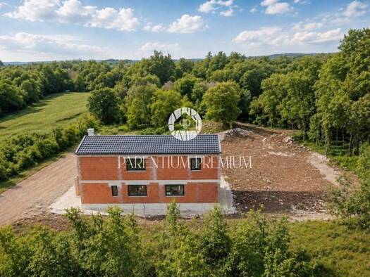 Haus zum Kauf 590.000 € 3 Zimmer 240 m² Luka