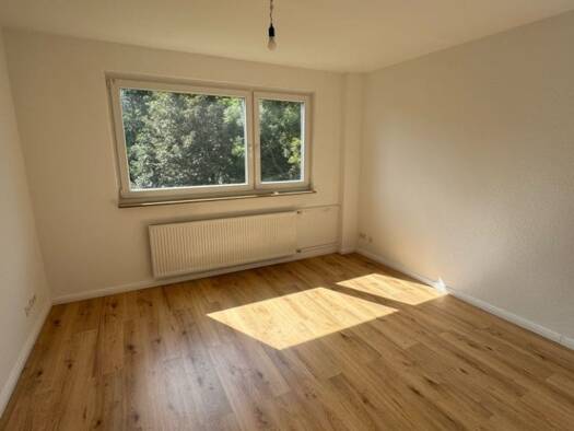 Wohnung zur Miete 300 € 1 Zimmer 13 m² Geschoss 3/8 frei ab sofort Bad Oldesloe 23843