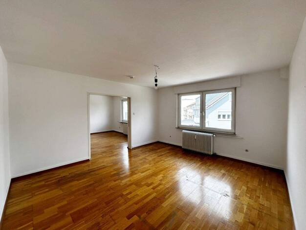 Wohnung zum Kauf 299.000 € 3 Zimmer 84,9 m² 2. Geschoss Lorsbacher Str. 1 Hofheim 65719