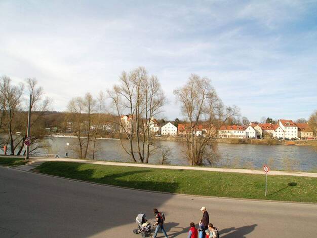 Wohnung zur Miete 1.100 € 2 Zimmer 61,5 m² EG frei ab 01.02.2026 Innenstadt Regensburg 93047