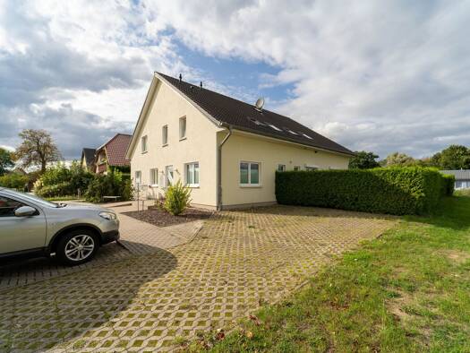 Mehrfamilienhaus zum Kauf 245.000 € 12 Zimmer 321 m² 733 m² Grundstück Burow 17089